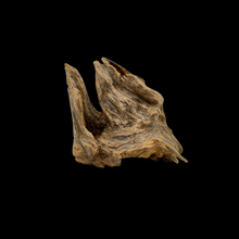 Load image into Gallery viewer, Agarwood Hanging Cliff (吊口) - 63.01g