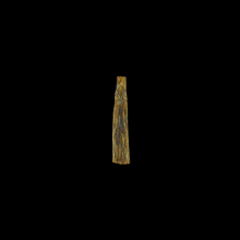 Load image into Gallery viewer, Kyara Worm Wand (奇楠虫漏) - 1.09g