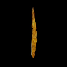 Load image into Gallery viewer, Kyara Worm Wand (奇楠虫漏) - 5.13g