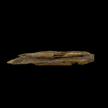 Load image into Gallery viewer, Agarwood Worm Wand (虫漏) - 17.56g

